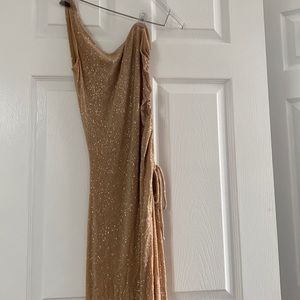 Size L gold glitter one shoulder gown